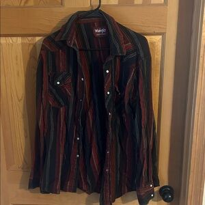 Wrangler western pearl snap shirt